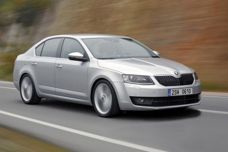 	 	5 Kişilik 	Benzin 	Manuel 	Klimalı